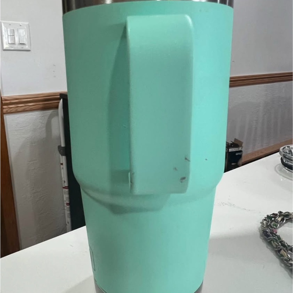 YETI Aqua Travel Mug with Handle - Picture 2 of 3